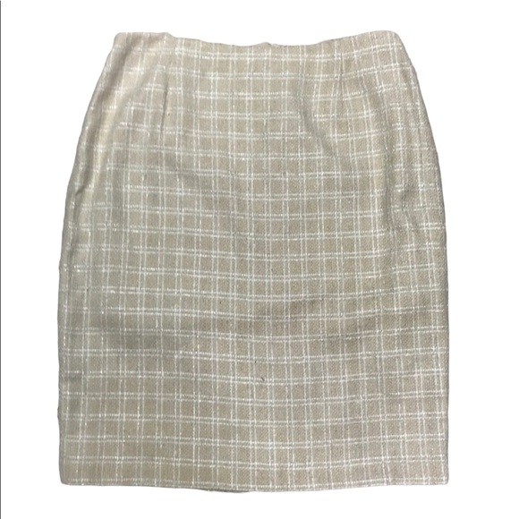 Maggy London Silk Skirt - Picture 2 of 4